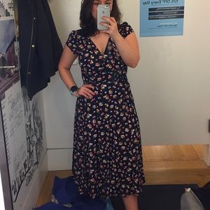 Gap Midi Wrap Dress in Navy Floral, size S
